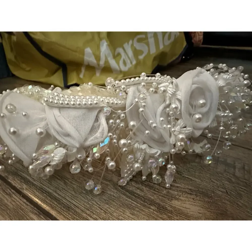 Women's White Floral Feather Bridal Hair Clip Headband vintage 80s